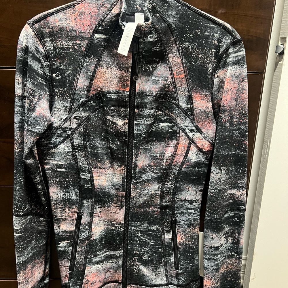 NWT lululemon size 6 Galaxy Define Jacket RARE